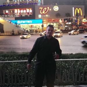 Meet your Posher, Damion